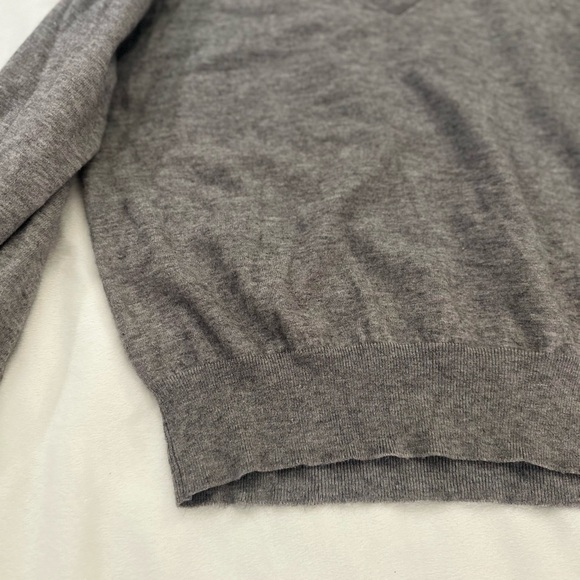 Size Small Line + Dot Grey V-Neck Sweater - Picture 4 of 5